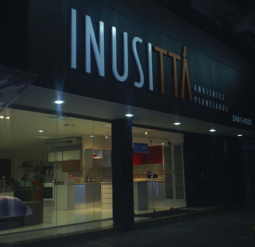 img_projetos_lojas_ambientes_02