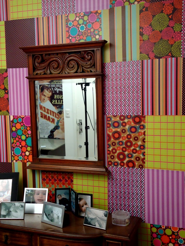 papel-de-presente-revestindo-a-parede-1