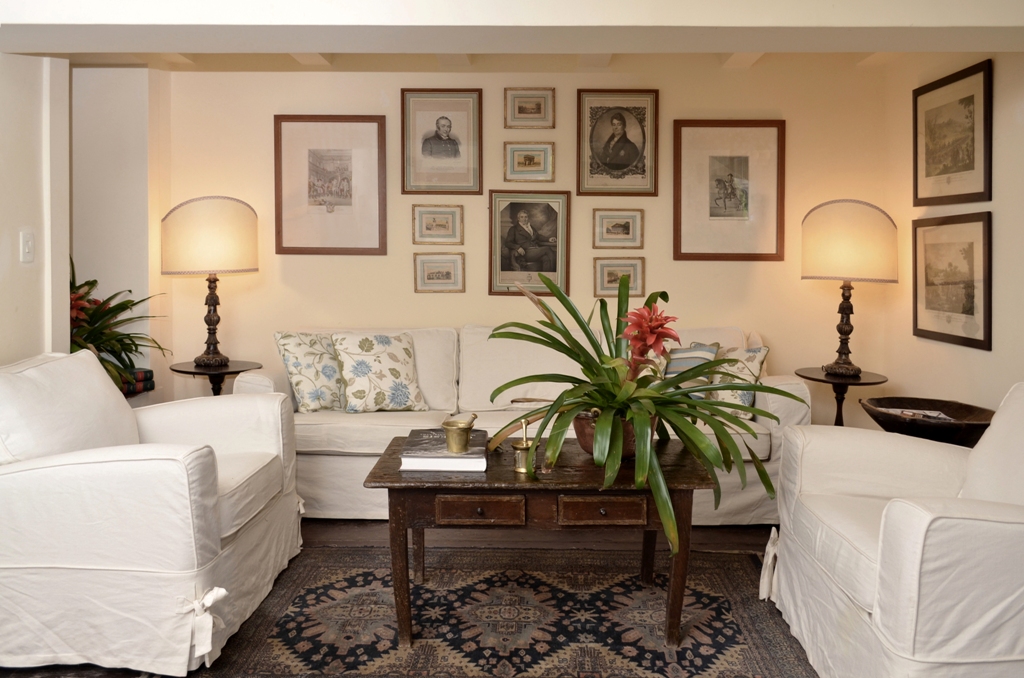 Sala de Leitura feita para o Spa temporário de verão assinada por Thoni Litsz