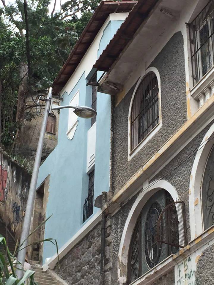 fachada_escadaria_Casa_Solar_das_Laranjeiras_01