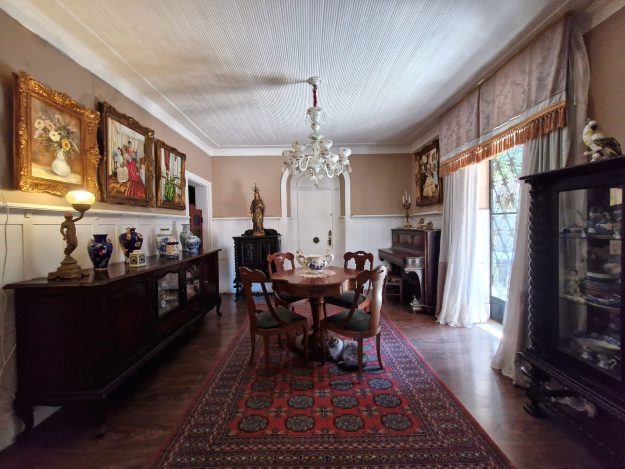 Sala do Piano do Solar de Laranjeiras assinada pelo arquiteto Thoni Litsz