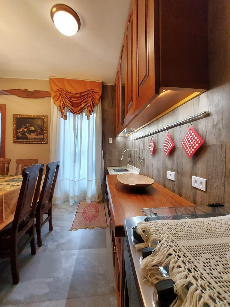 Cozinha do quarto andar do Solar de Laranjeiras retrofit do arquiteto Thoni Litsz