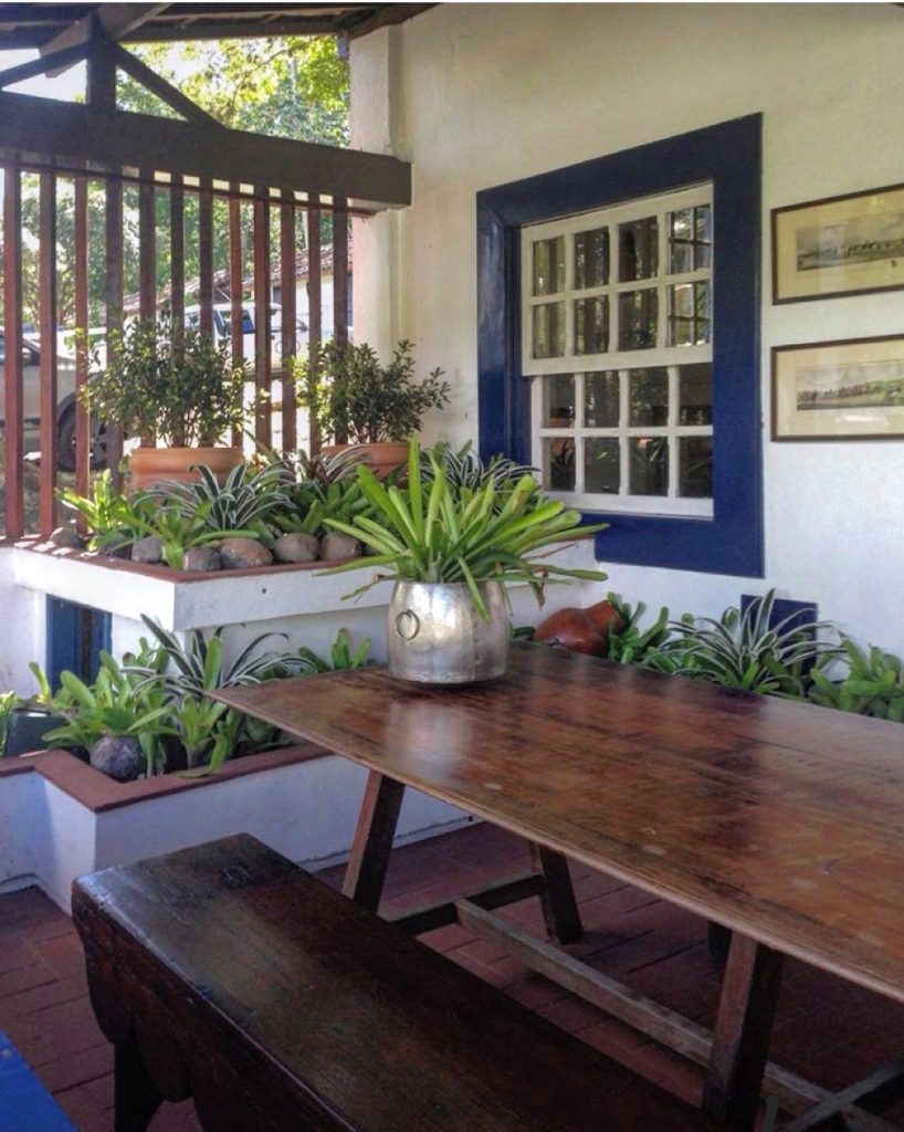Varanda da Sauna da Fazenda São Luiz da Boa Sorte decoração do Arquiteto Thoni Litsz