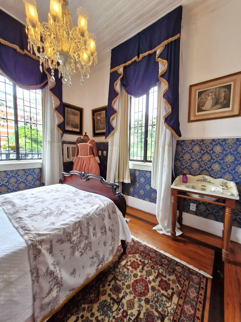 Quarto que Evita Perón ficou hospedada no Solar de Laranjeiras reformado por Thoni Litsz