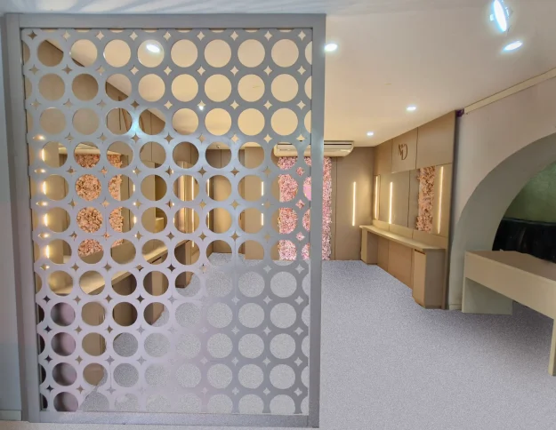 Salão Madamm no Camarote Global projetado e executado pelo arquiteto Thoni Litsz