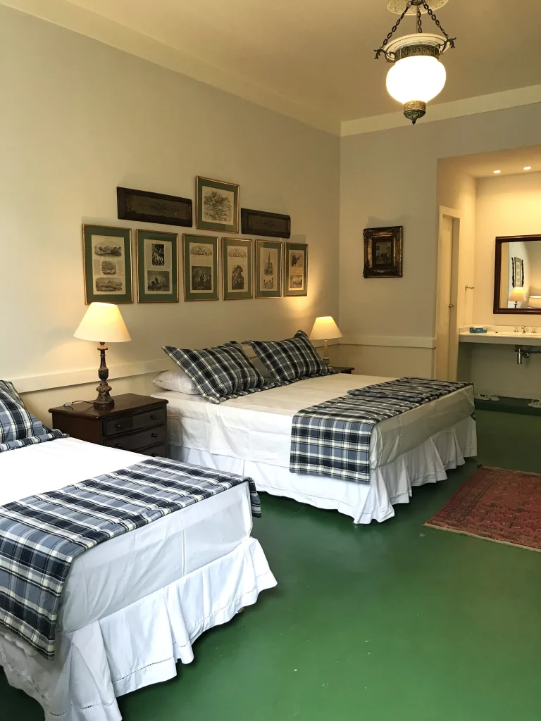 Além das suítes de um a seis que também foram assinadas pelo arquiteto Thoni Litsz no haras da Fazenda São Luiz da Boa Sorte.