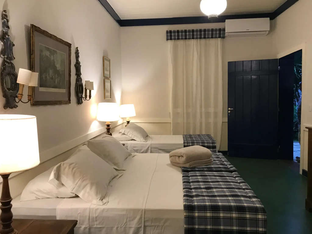 Suíte do Haras da São Luiz da Boa Sorte assinadas pelo arquiteto Thoni Litsz